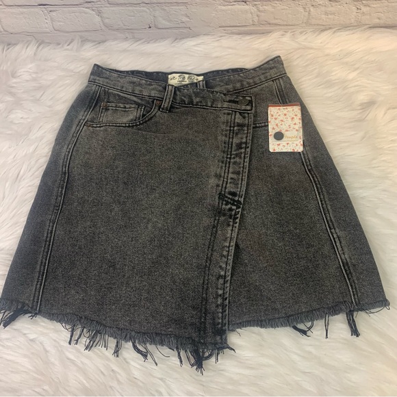 NWT WE THE FREE by Free People Sulphuric Black Parker Denim Wrap Jean Mini Skirt - Picture 3 of 9